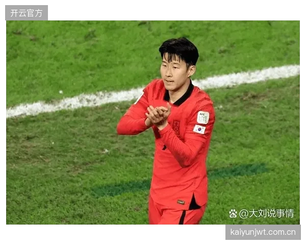 韩国队以预选赛不败战绩挑战东道主，其坚韧的客场防守受关注。
